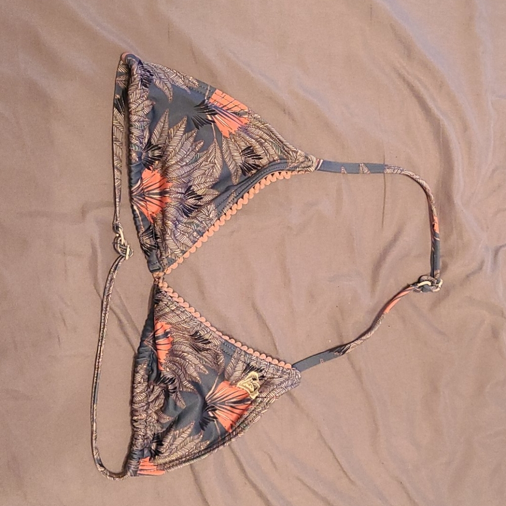Bikini top